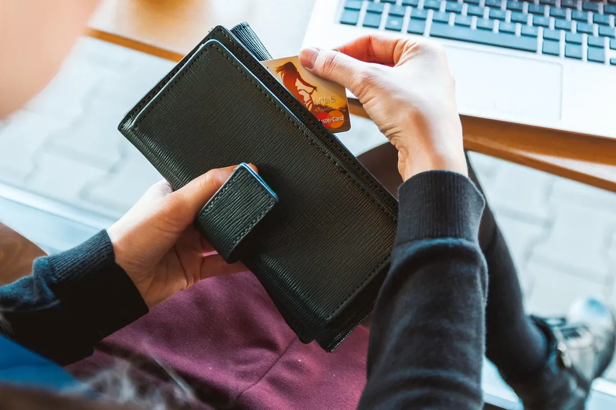 Free vs Paid AI Writing Tools: What $20 a Month Actually Buys You